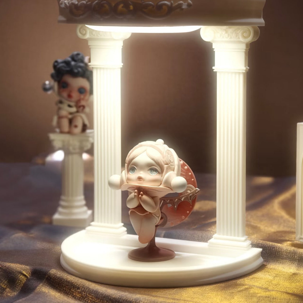 Roman Style Magnetic Absorption Backboard Inductive Night Light Figure Storage