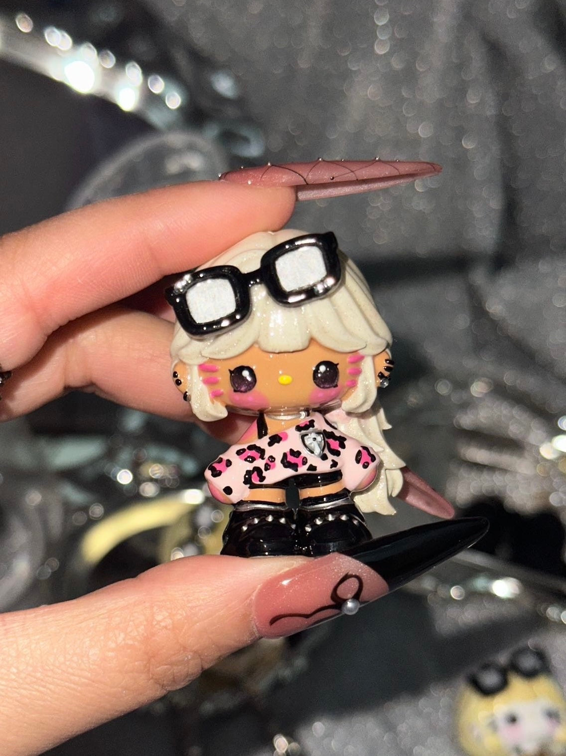 Y2K Gyaru Black Skin Hello Kitty Hand-Painted Beads [Comes with Matching Chain] Bead Charm